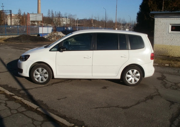 Volkswagen Touran cena 36000 przebieg: 282000, rok produkcji 2012 z Góra małe 37